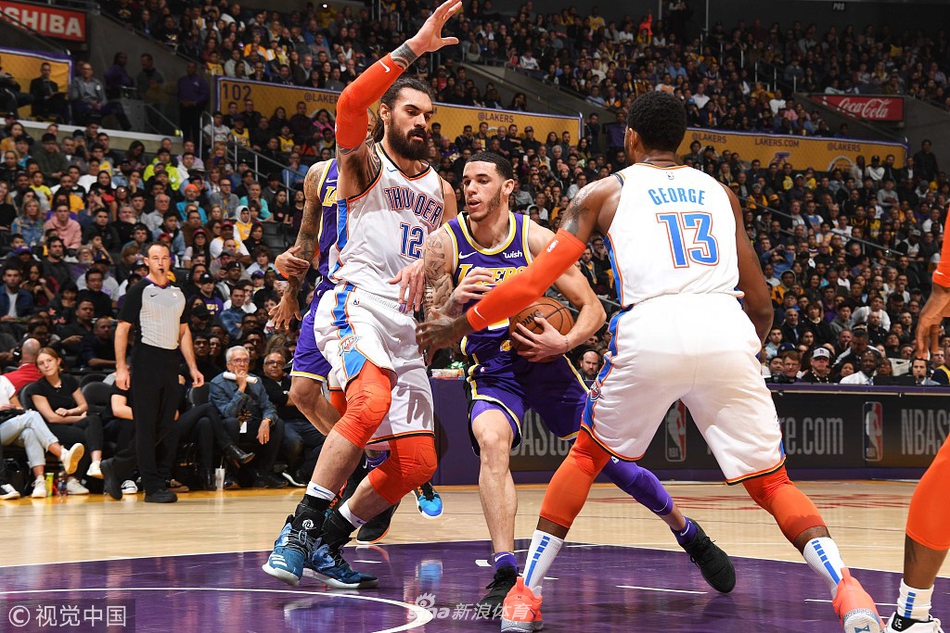 詹姆斯带领 詹姆斯带领