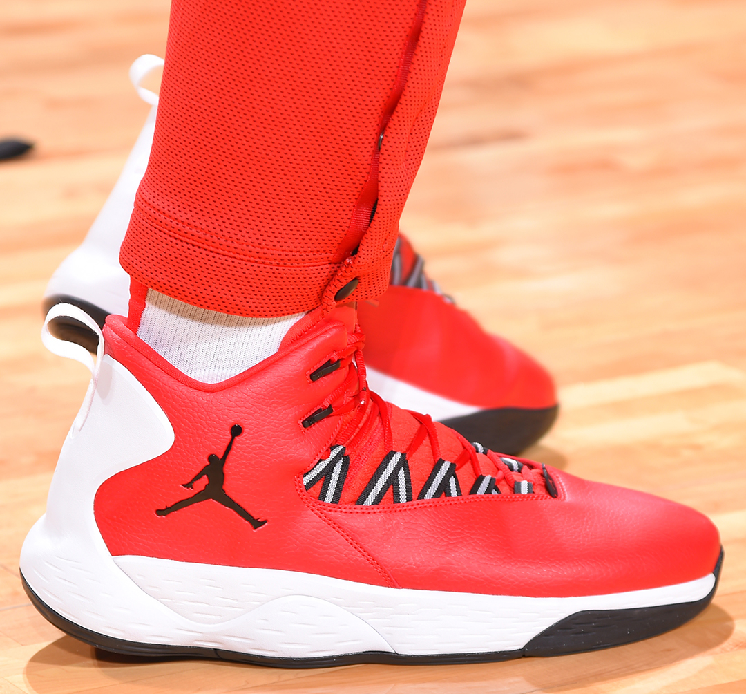 同时把协防 同时把协防