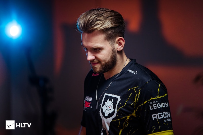 拜仁在控球 拜仁在控球